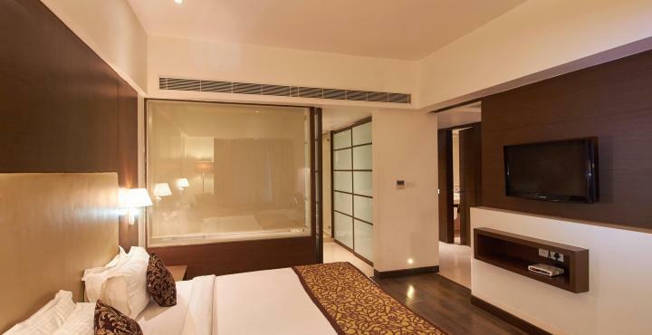 Hotel Platinum Rajkot Eksteriør bilde