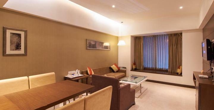 Hotel Platinum Rajkot Eksteriør bilde
